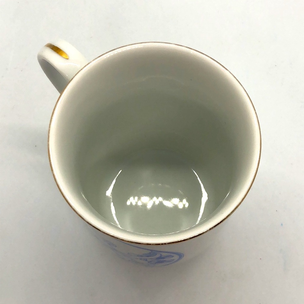 1970s Girl Guide Commemorative White Mug with Blue Logo and Girl Design - Picture 4 of 7